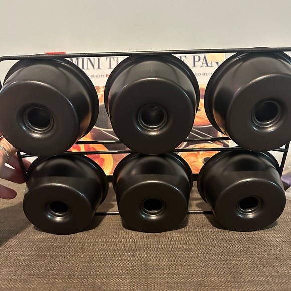 Roshco Mini Tube Cake Pan - Picture 4 of 5